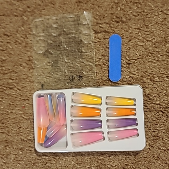 24 pc long coffin color gradient press on nails - Picture 2 of 3